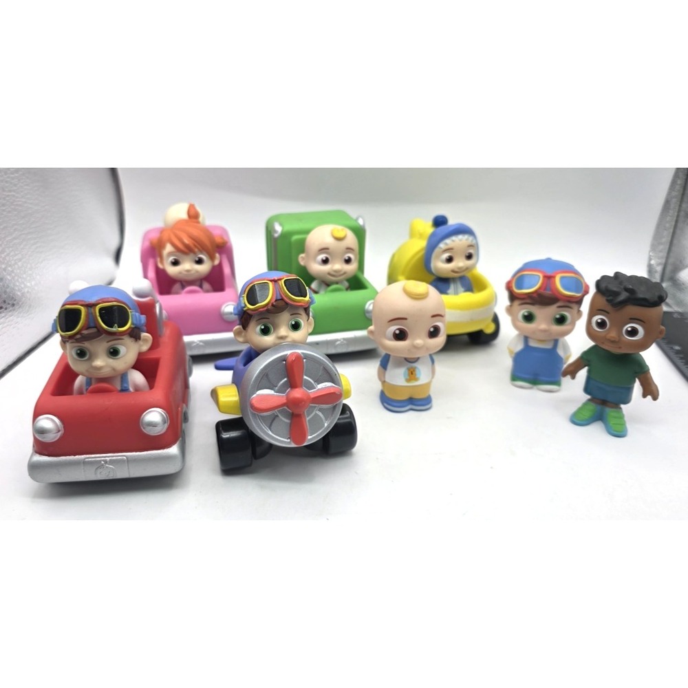 CoComelon Mini Figures Cars Moonbug Lot of 8 JJ Cody TomTom YoYo Kids Toys